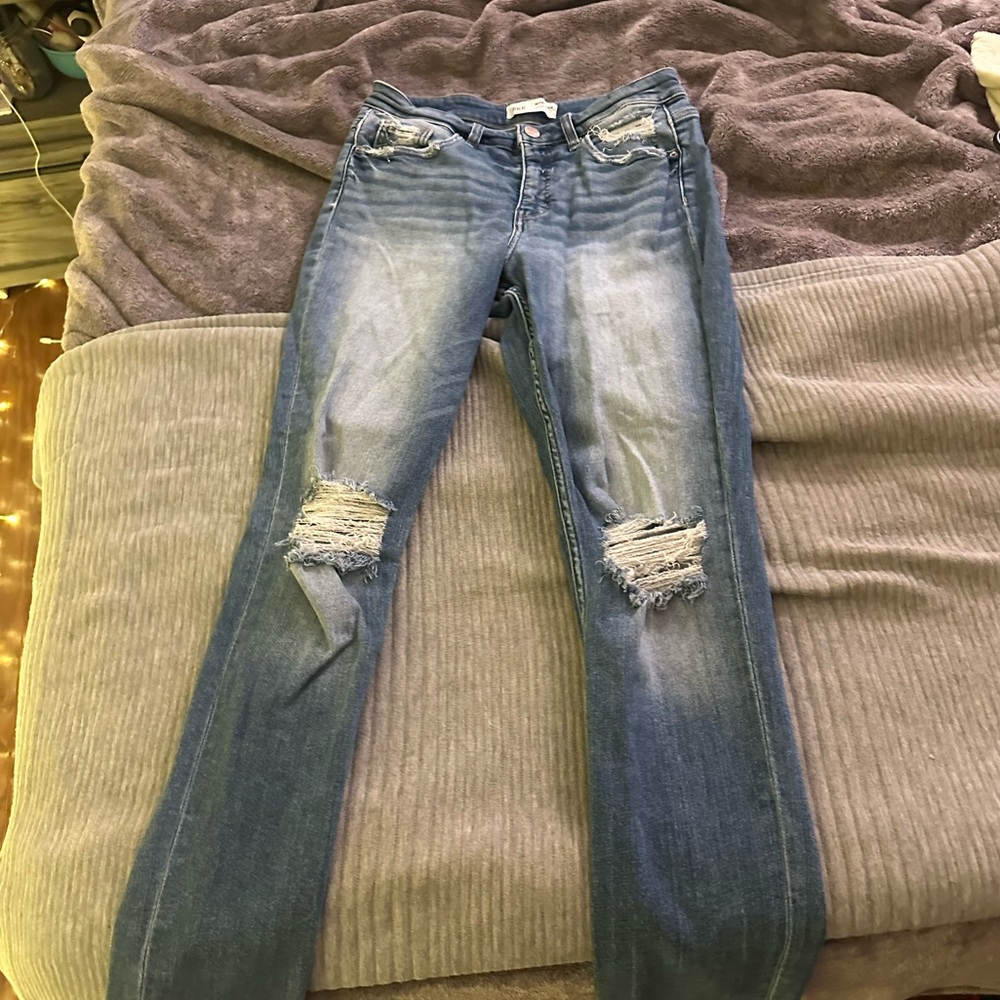Amazing Blue Mom Jeans With Tears